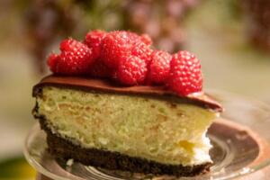 04-Chocolate-Raspberry-Cheesecake-Slice